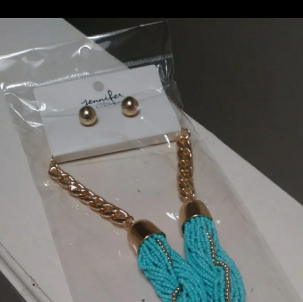 Bead Thread Necklace Set - Picture 2 of 3